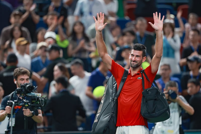 Novak Djokovic no solamente juega para ganar, sino para reescribir los libros de historia, superando a sus rivales históricos en las métricas más cruciales. Foto: X (N. Djokovic).