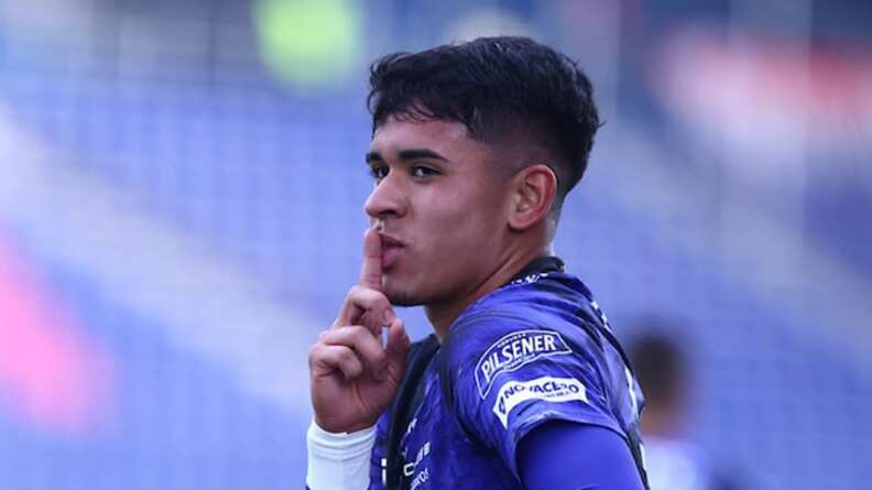 Kendry Páez está entrenando con el Chelsea.