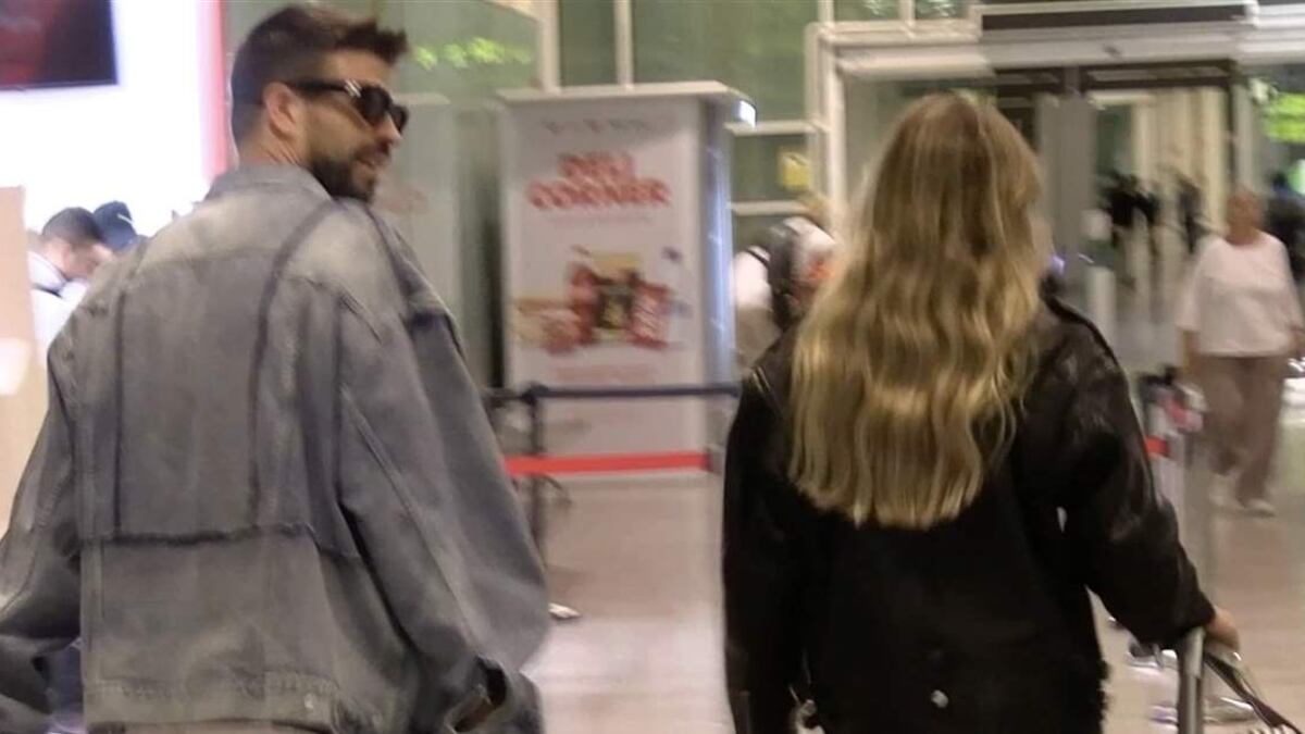 Gerard Piqué y Clara Chía Marti
