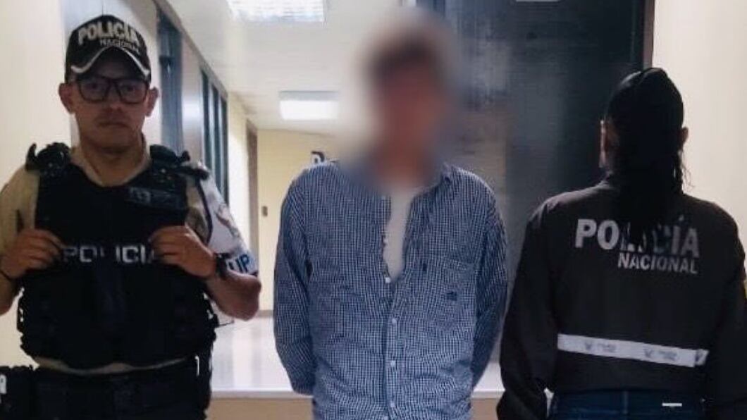 Detienen al pirómano que provocó el mega incendio en Guápulo