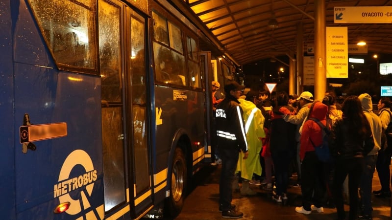 Transporte público amplía horario nocturno por el ‘QuitoFest’