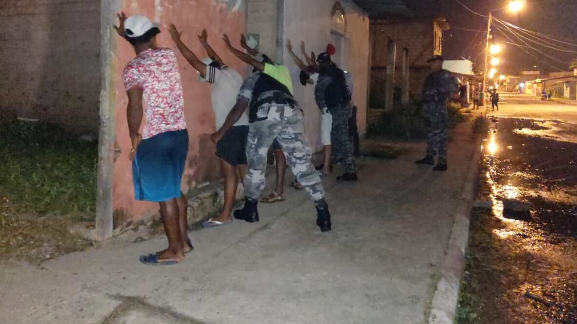 Toque de queda en Esmeraldas