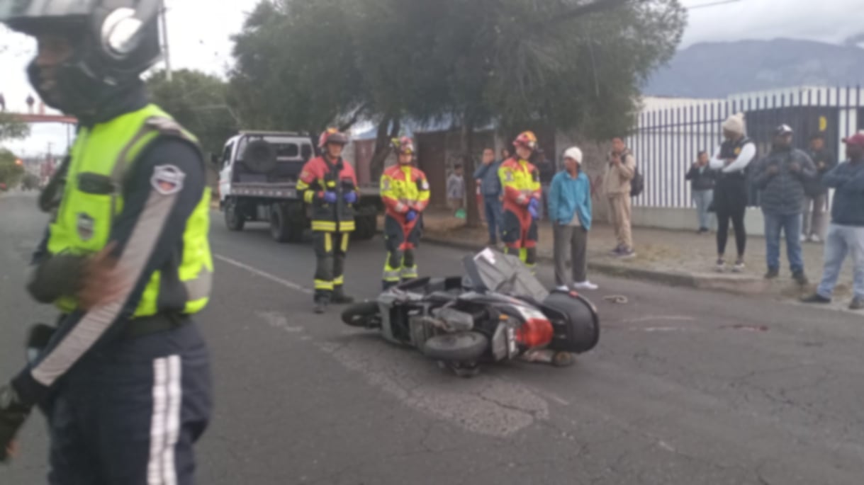 Motociclista falleció tras siniestro de tránsito en la Av. Galo Plaza Lasso, en Quito