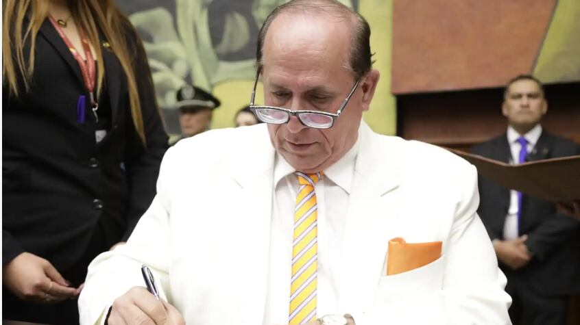 Fiscalía pronto conocerá los chats del teléfono de Eduardo Franco Loor por el caso Ligados