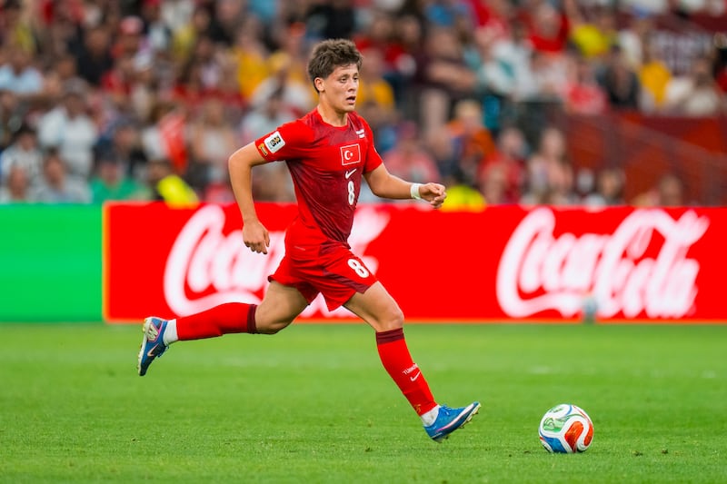 VANCOUVER (Canada), 14/06/2026.- Arda Guler of Turkey dribbles the ball in the second half during the FIFA World Cup 2026 group stage match Australia against Turkey, in Vancouver, Canada, 13 June 2026. (Turquía) EFE/EPA/BOB FRID