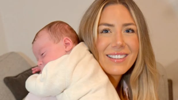 Una madre hace historia como la primera mujer británica en dar a luz tras un trasplante de útero de una donante fallecida