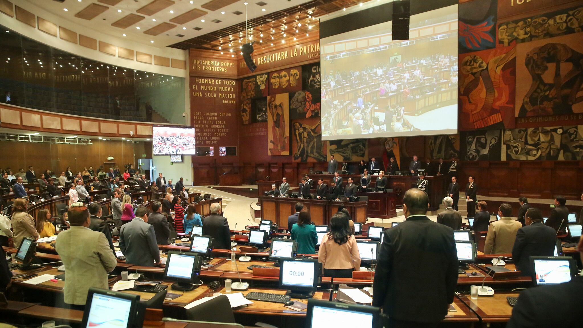 Tiktoker fue invitada al Legislativo