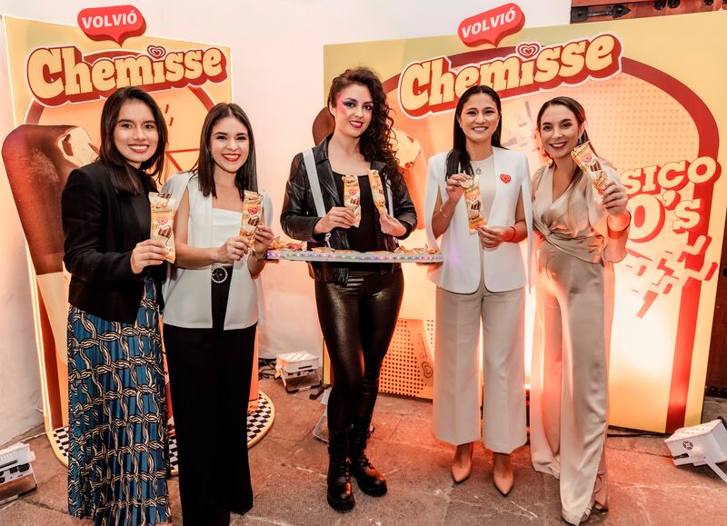 Marisol Acuña (Coordinadora de Marketing IC),  Belén Mora  (Directora de Best Branding Awards),  Veronica Gullqui (Gerente de Marca Pingüino OOH) y  Mabel Restrepo (Líder de Medios Ecuador).