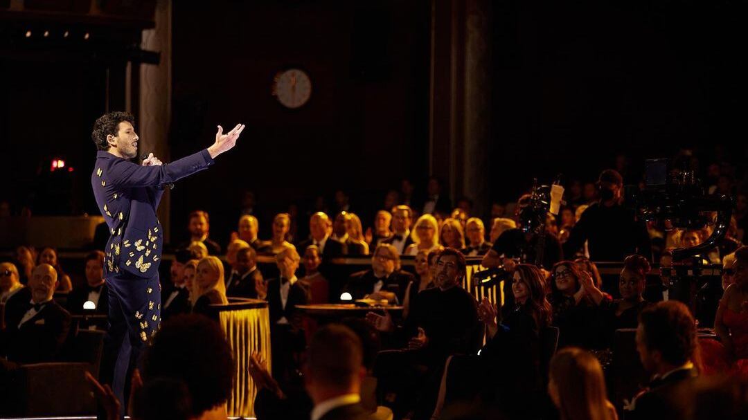 Sebastián Yatra dijo que ya había pensado qué le iba a decir a Billie a ver si le echaba los perros en los premios Oscar.