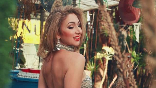 Miss May, exPower Ranger amarillo