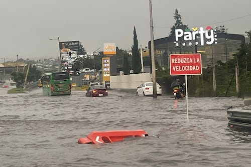 Fuerte lluvia inunda la Ruta Viva este 30 de marzo