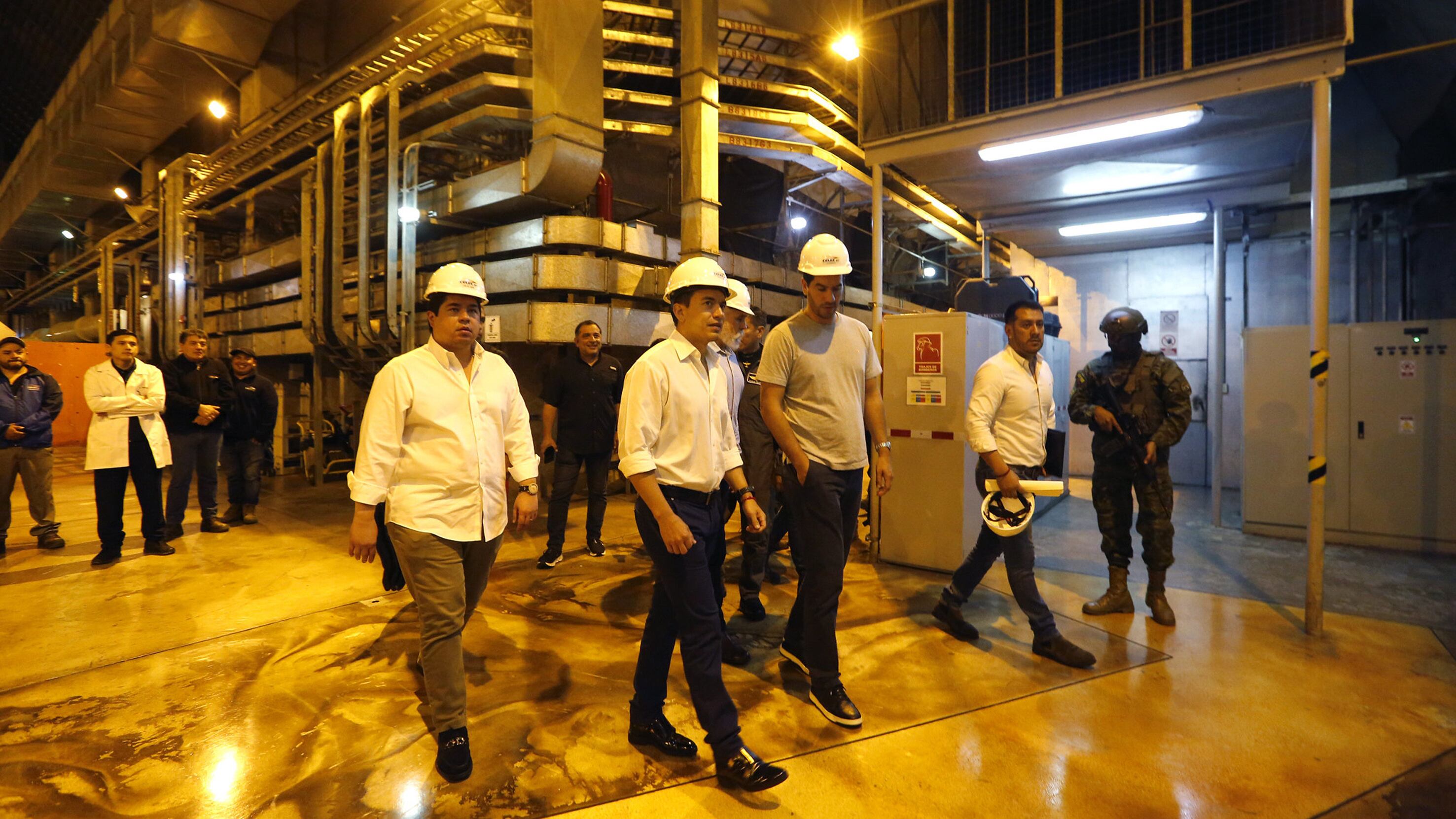 Cuenca,Ecuador 7 de mayo de 2024 El presidente de la republica Daniel Noboa Azin visito a la Central Hidroeléctrica Mazar para costatar que "Se ha recuperado alrededor de 18 metros, que representa el 35% del volumen útil del embalse.