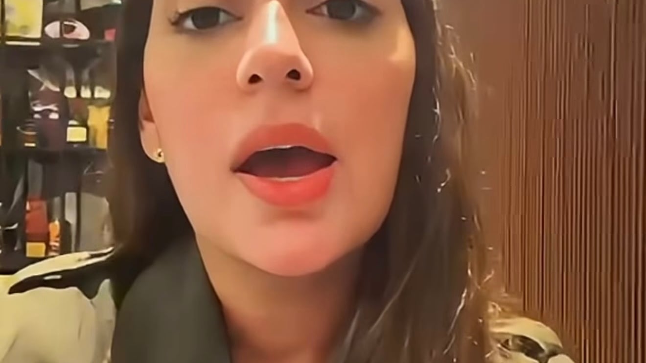 La esposa del alcalde Aquiles Alvarez difundió un video en redes sociales donde denunció persecución política y pidió “humanidad” para su familia