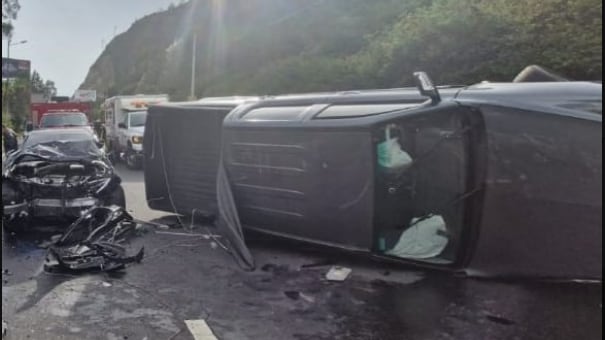 Accidente de tránsito en el Túnel Guayasamín
