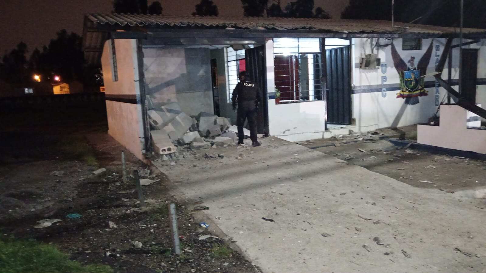 Así quedó el UPC de El Conde tras la explosión de un artefacto en el sur de Quito
