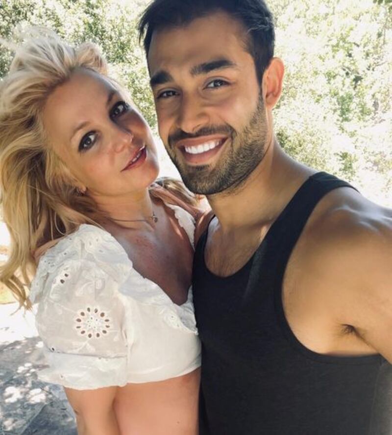 Sam Asghari y Britney Spears / instagram @samasghari