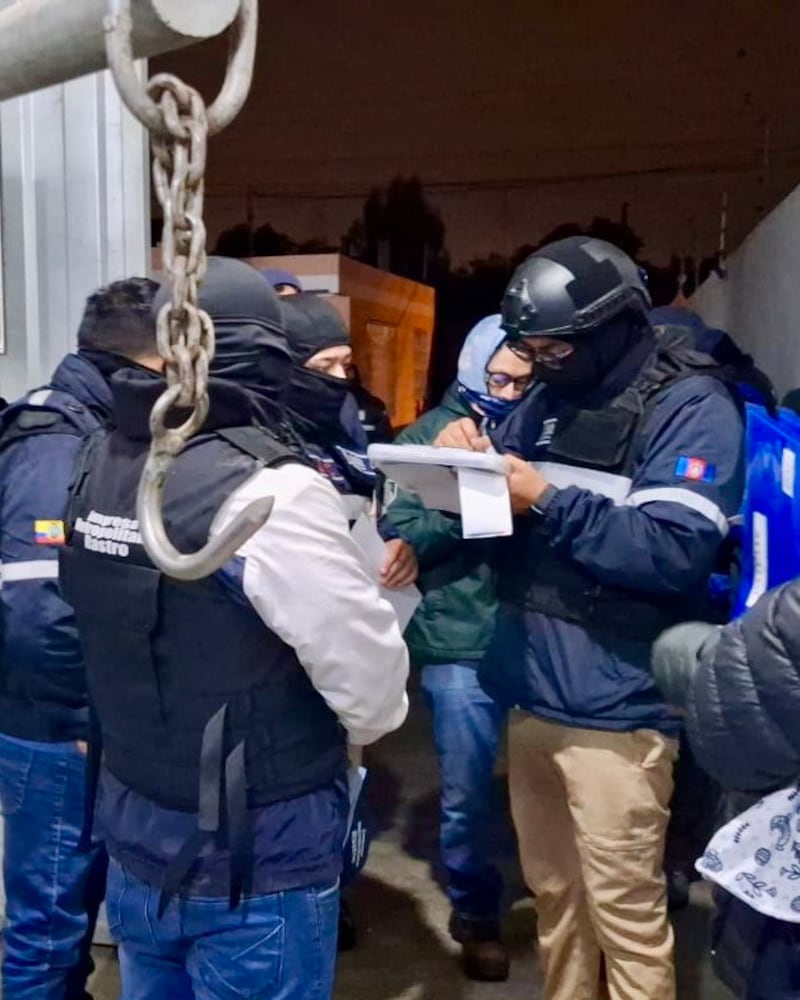 Clausuran camales clandestinos en Calderón y Llano Grande