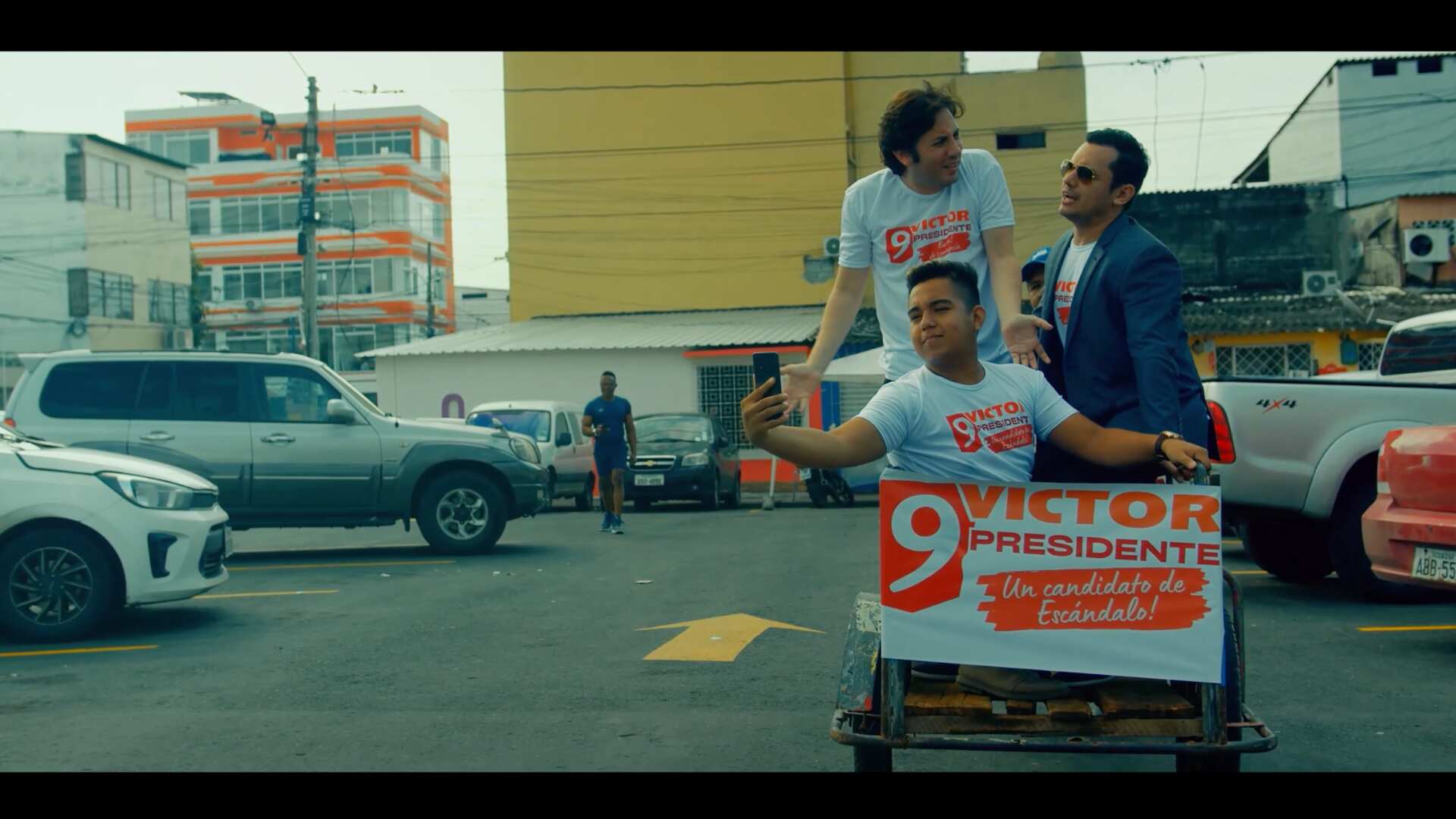 Víctor Presidente: El falso documental que explora la política ecuatoriana