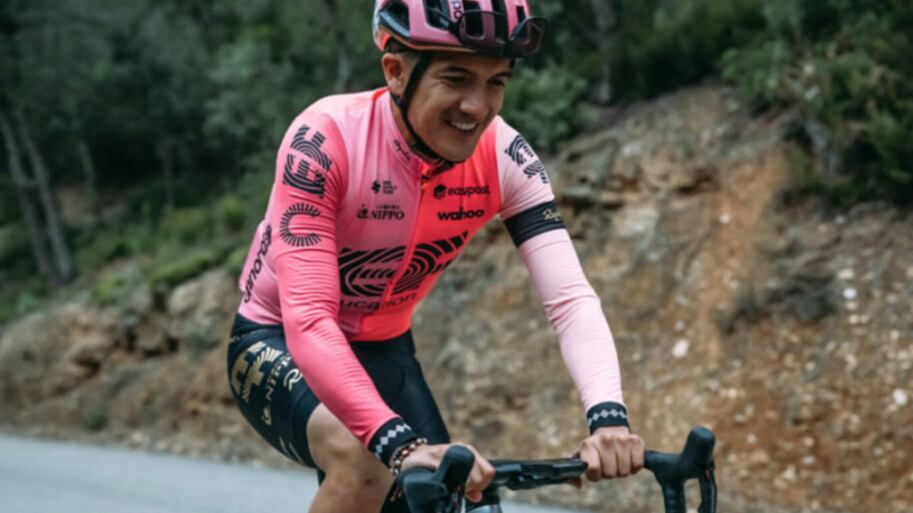 Richard Carapaz será la principal atracción en el Campeonato Nacional de Ruta en Carchi. Así inicia otra temporada llena de sueños.