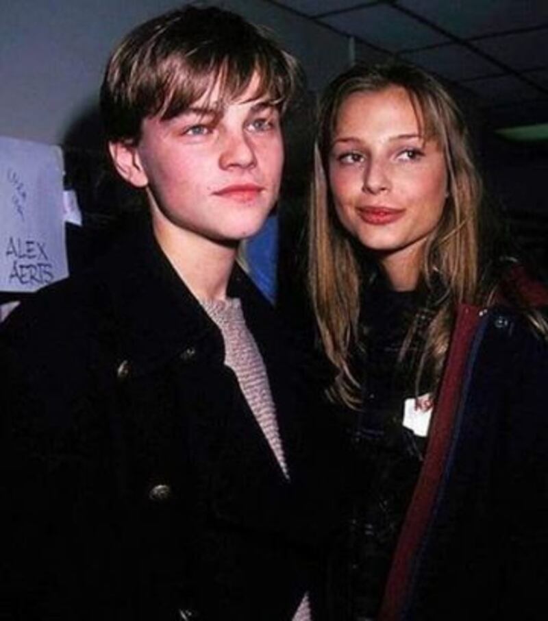 DiCaprio y Bridget Hall
