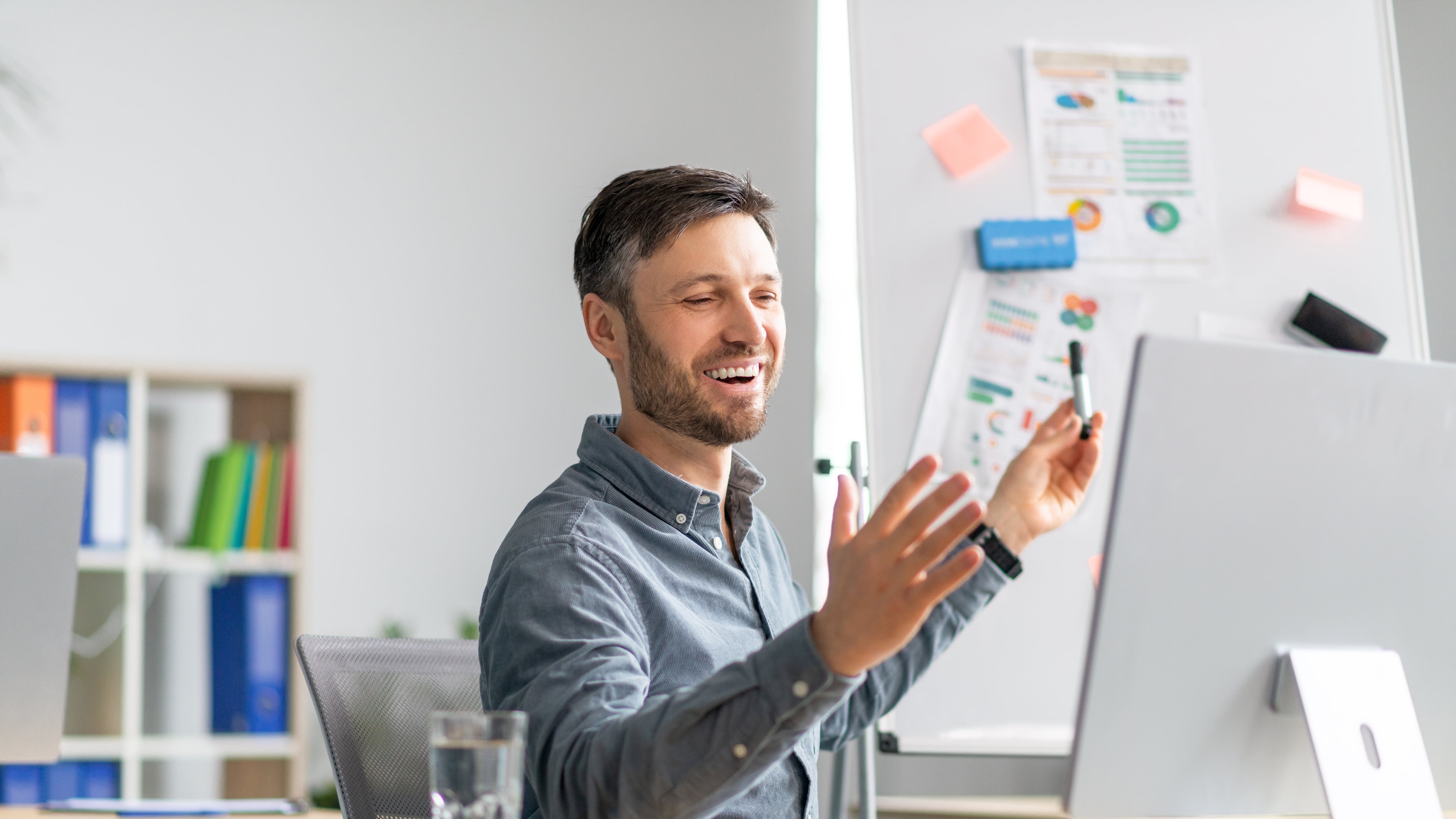 Conviértete en un Experto Multidisciplinario: Fusionando Marketing y Tecnología