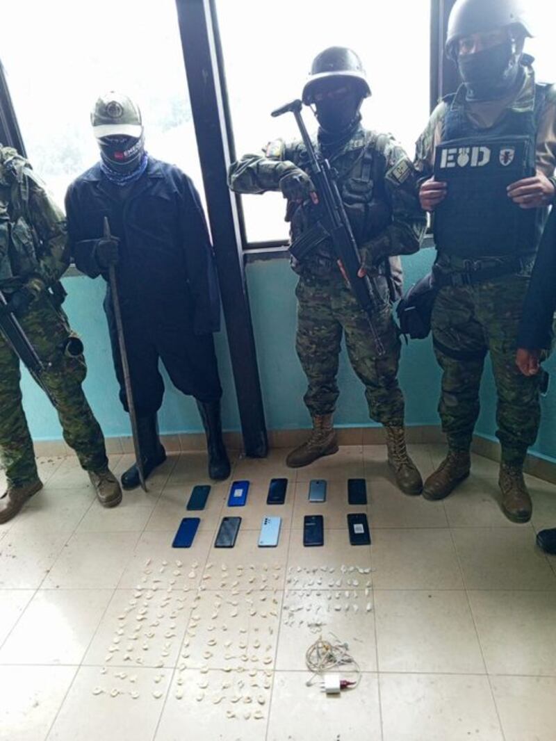 Operativo en cárcel de Turi