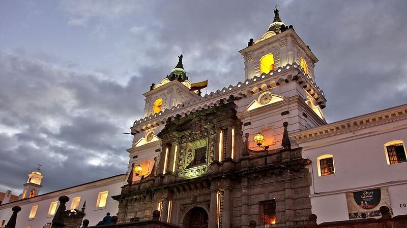 Quito celebra 45 años como Patrimonio Cultural con concierto en Plaza de Santo Domingo