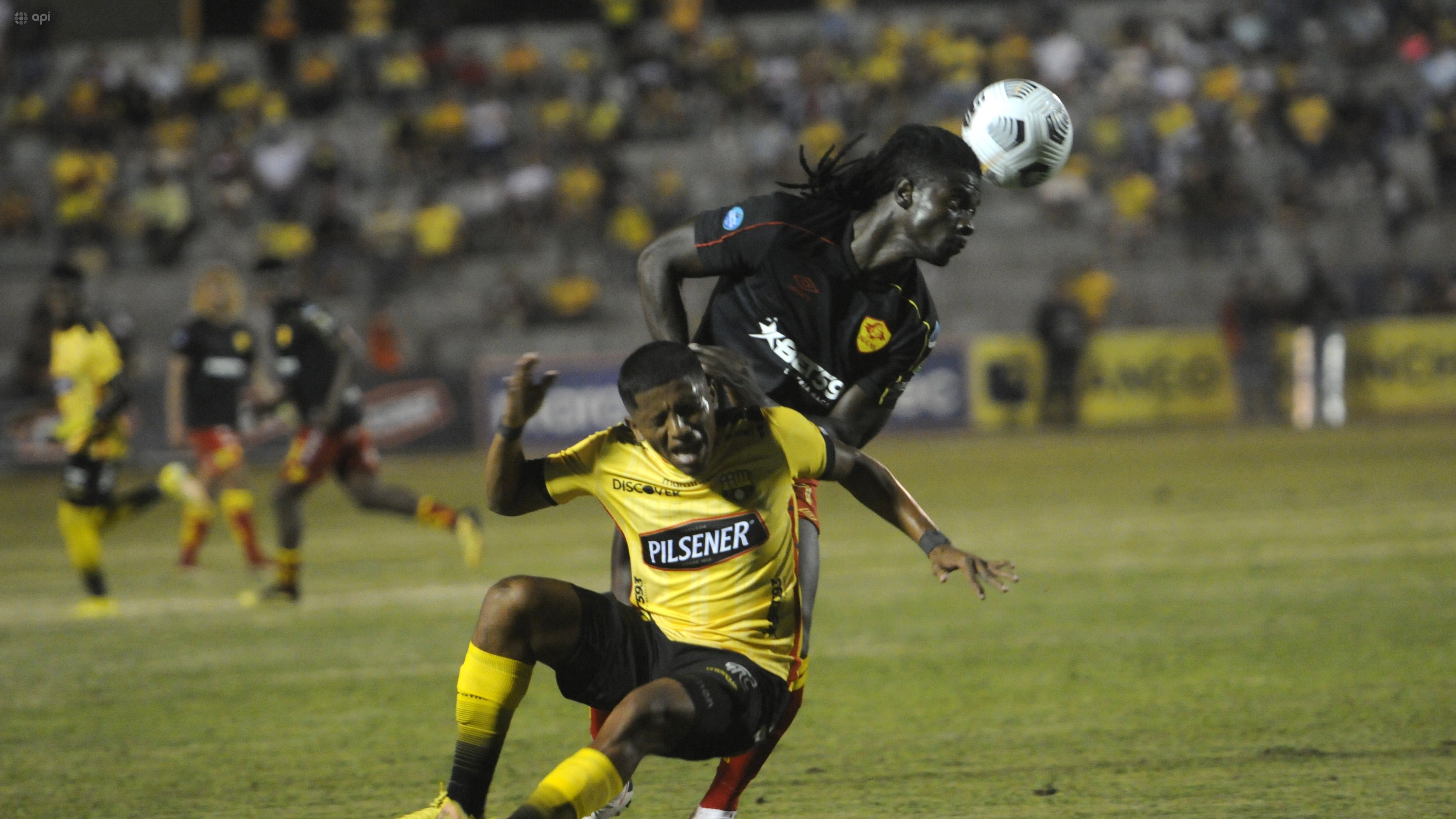 Milagro, Domingo 16 de Octubre del 2022
En el estadio Los Chirijos se enfrenta
Barcelona vs Aucas por la segunda etapa fecha 14 del campeonato nacional de fútbol LigaPro Betcris 2022.
Fotos:José Alvarado/API
