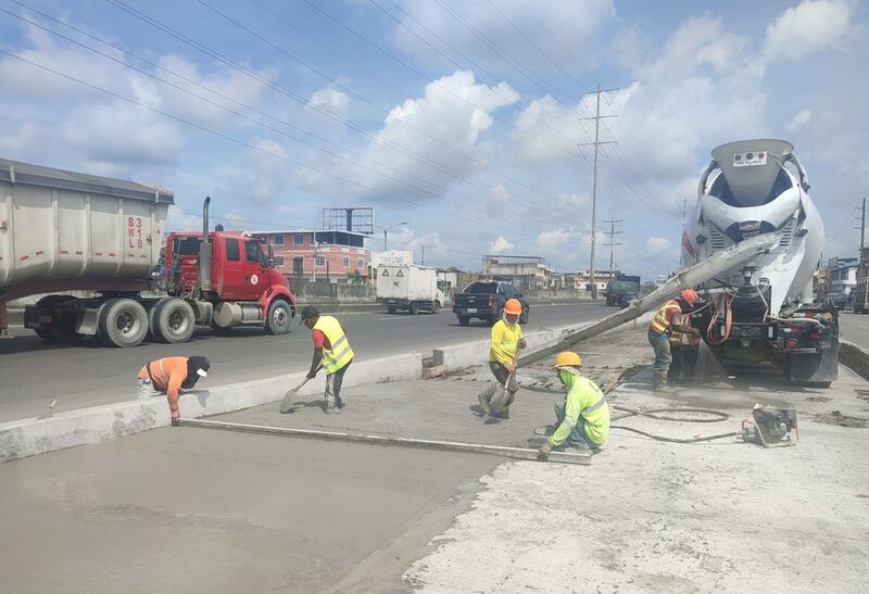 Obras de la Alcaldía de Guayaquil continúan en ejecución.