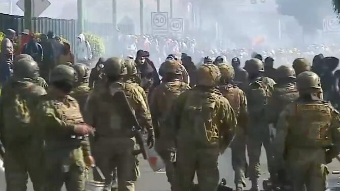 Tensión en Otavalo: 40 detenidos y siete uniformados heridos tras enfrentamientos