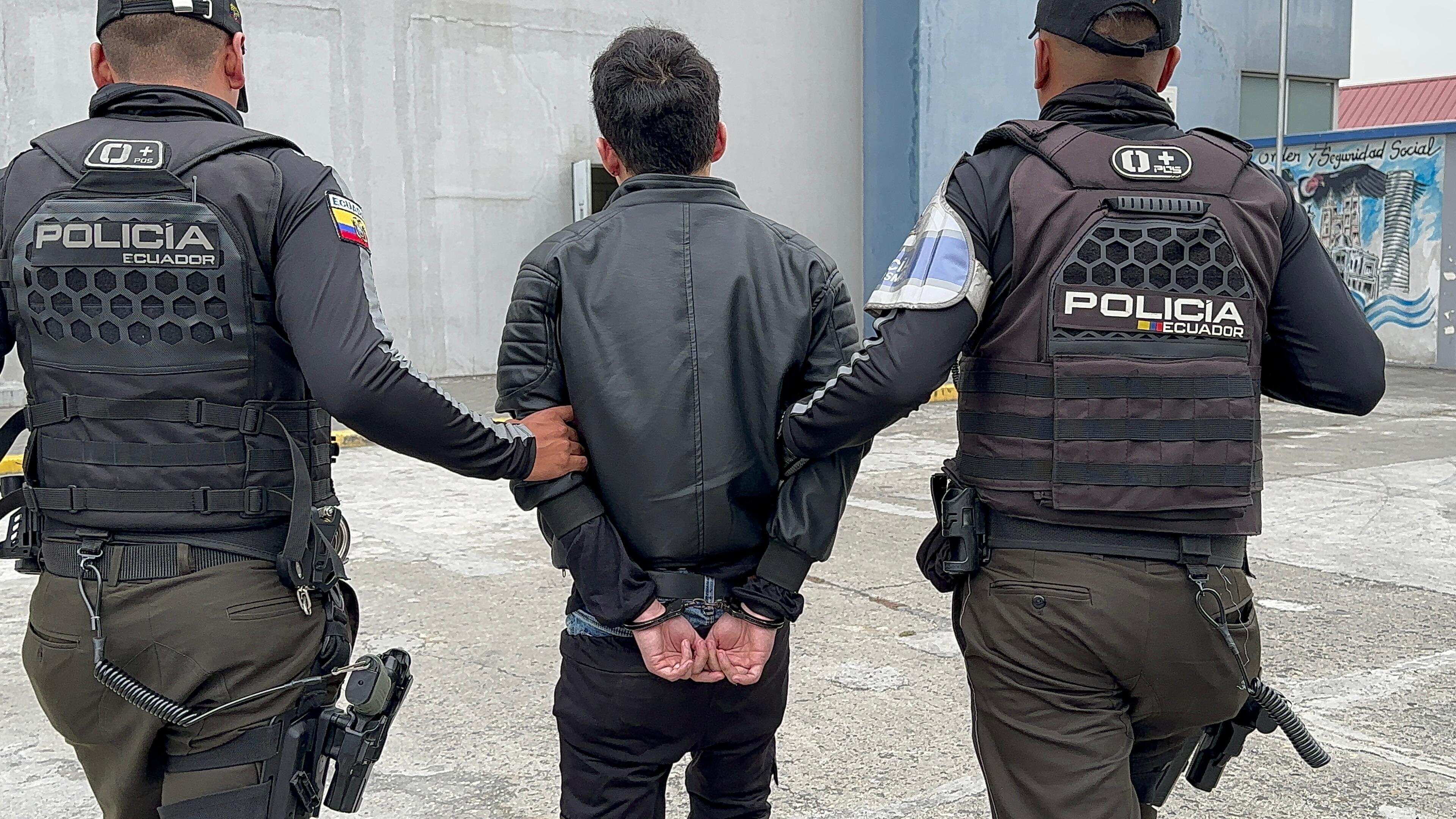 Sujeto que quiso matar a su expareja en Puerto Santa Ana, trató de atentar primero contra su suegra