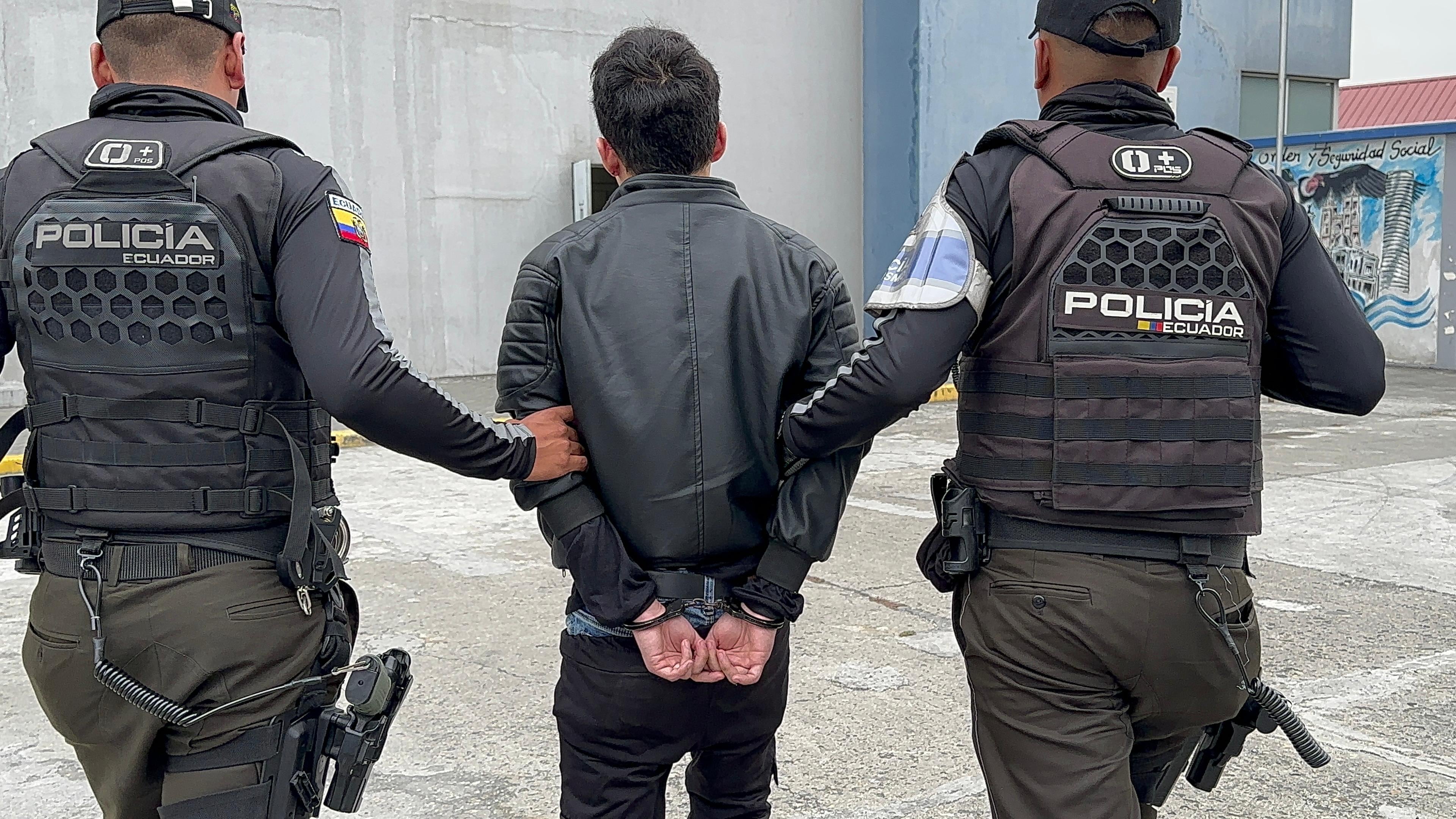 Sujeto que quiso matar a su expareja en Puerto Santa Ana, trató de atentar primero contra su suegra