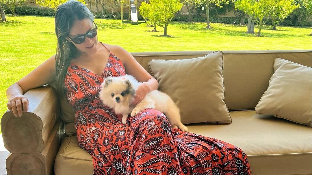 Denisse Molina cuenta el doloroso momento que pasó su perrita para que pueda viajar a Tailandia con ella