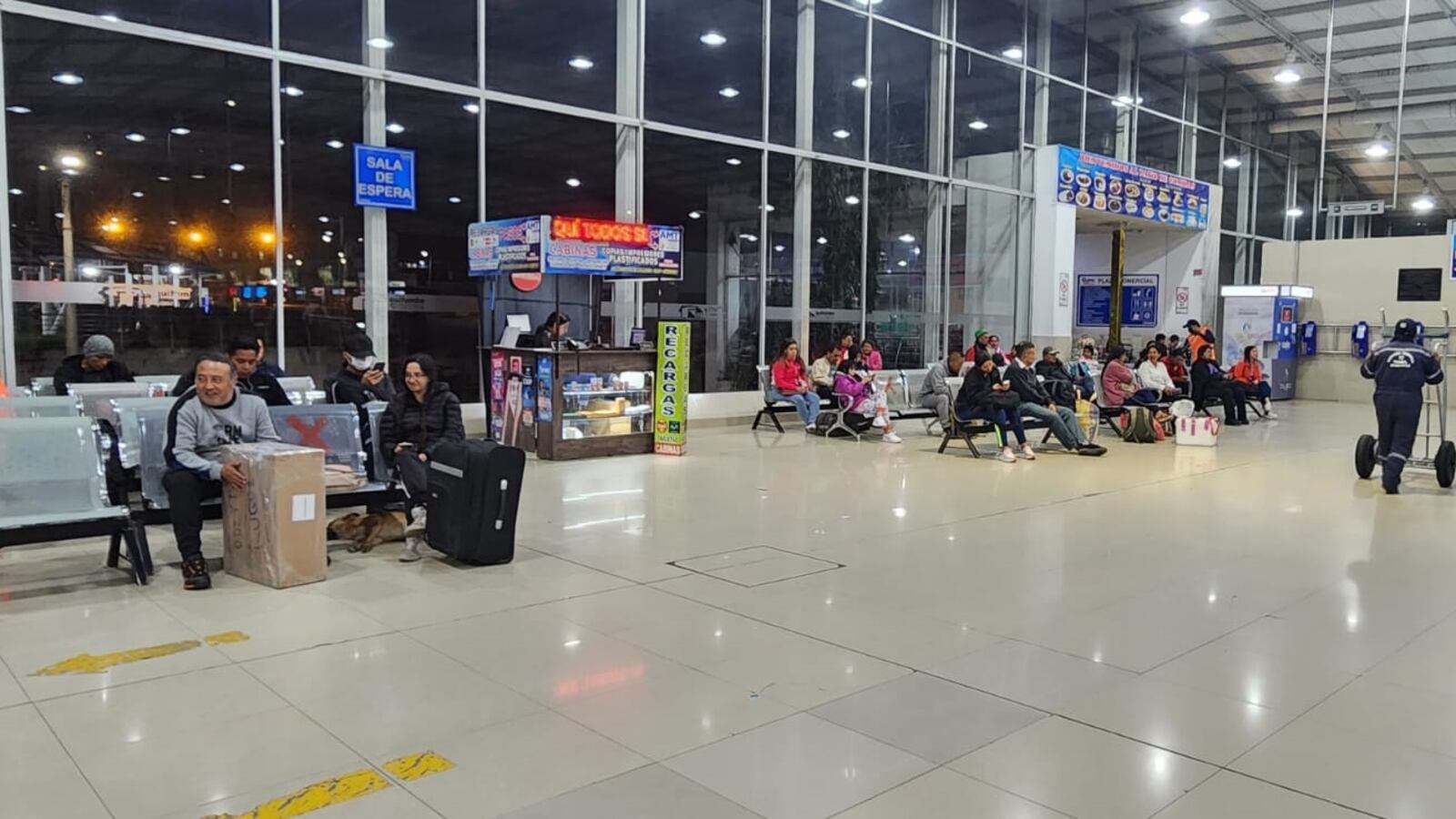 Horarios en terminales y estacionamientos durante estado de excepción en Quito