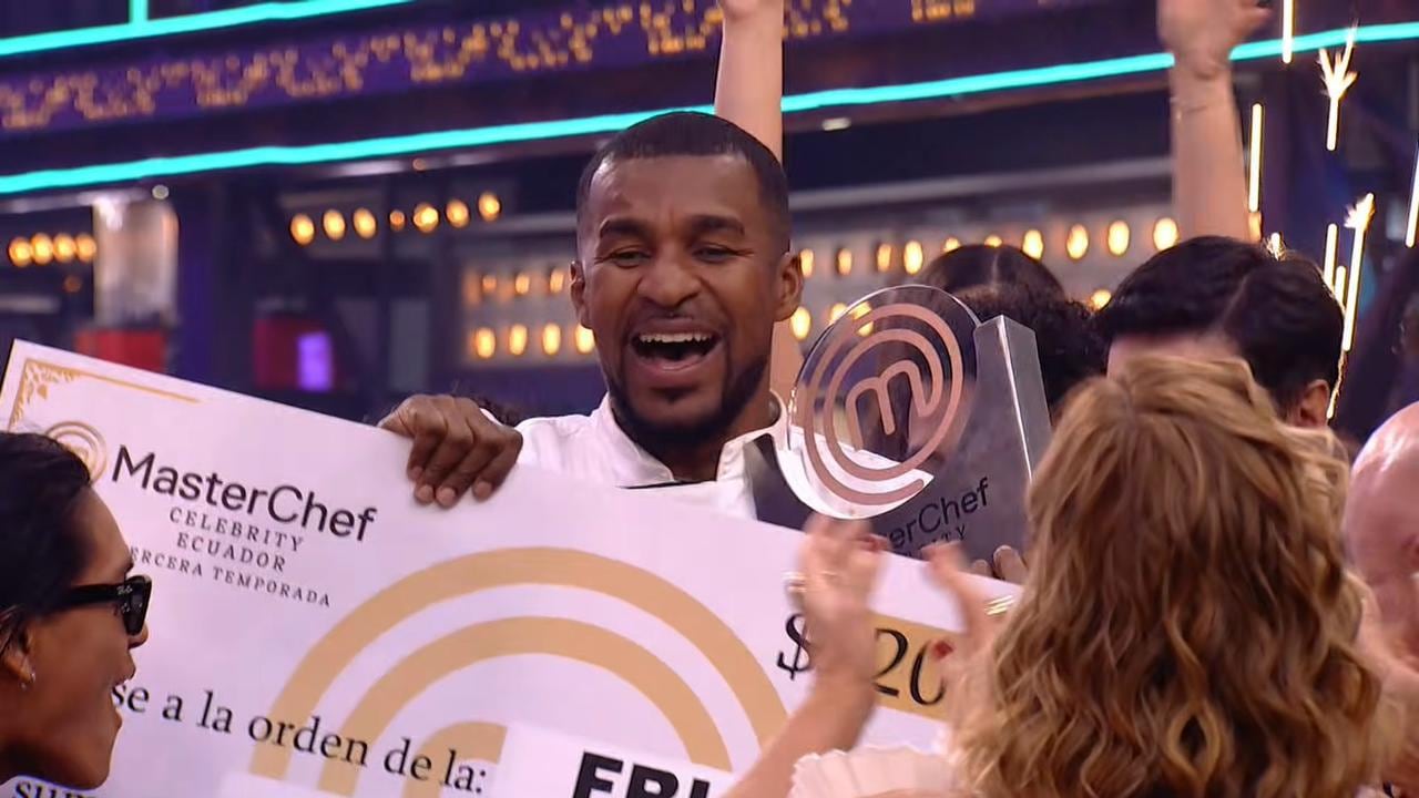 Frickson Erazo es el gandor de la tercera temporada de MasterChef Celebrity Ecuador
