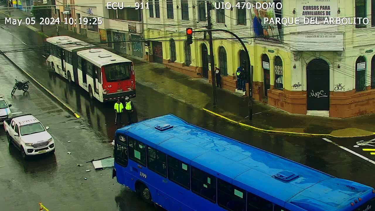 Quito: Accidentes de tránsito en la Ruta Viva y El Arbolito a puertas de cerrar el feriado