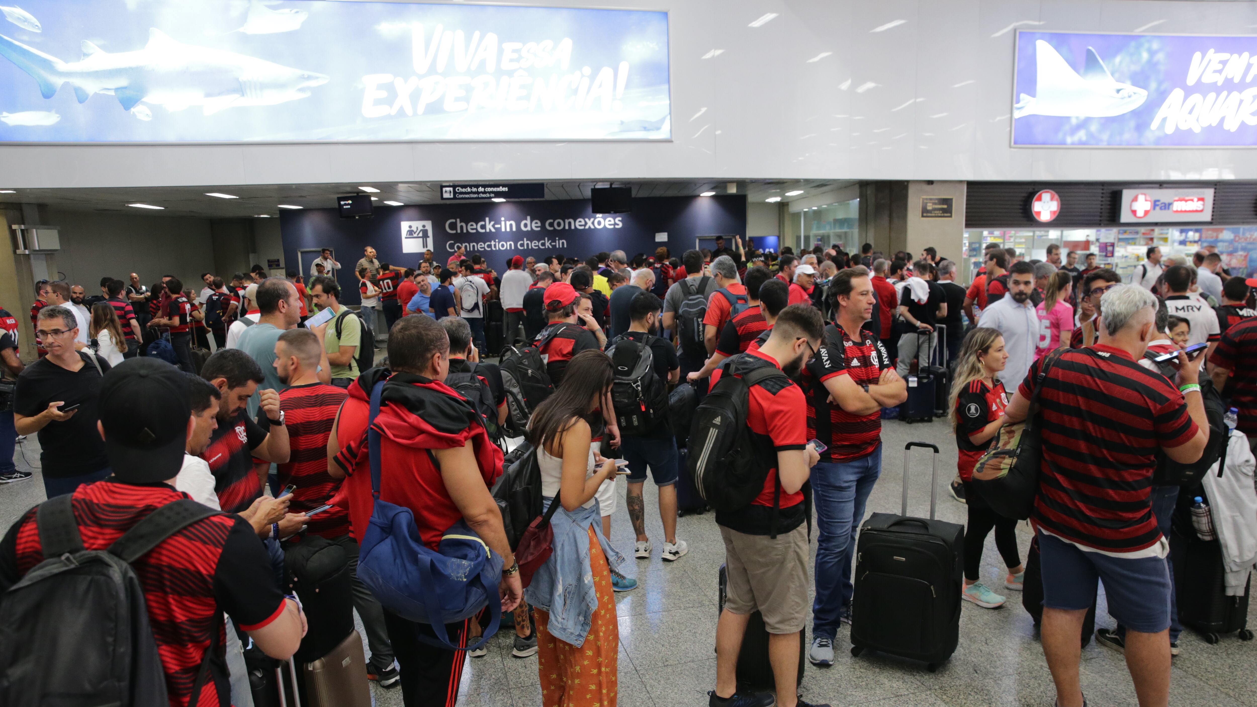 Hinchas de Flamengo que compraron paquetes para ver la final de la Libertadores con Outsider Tours aún no han podido embarcar.