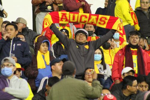 ¡Locura total en Aucas! Aficionados de ‘Papá’ entraron gratis para conocer a jugadores y cuerpo técnico