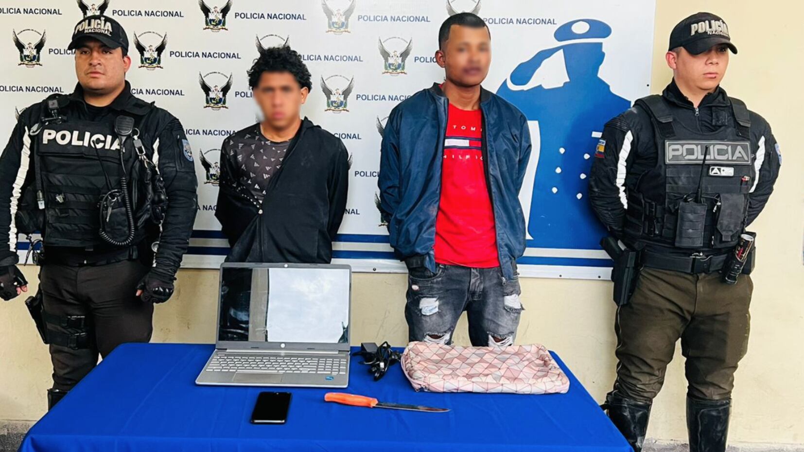 Se bajaron robando un bus y se toparon con la Policía en Quito