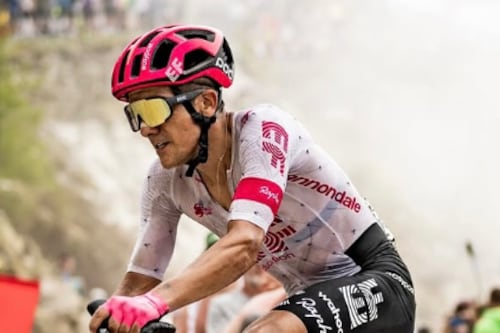 Duelo de ecuatorianos en el Tour de Francia, UAE descartó a Isaac del Toro
