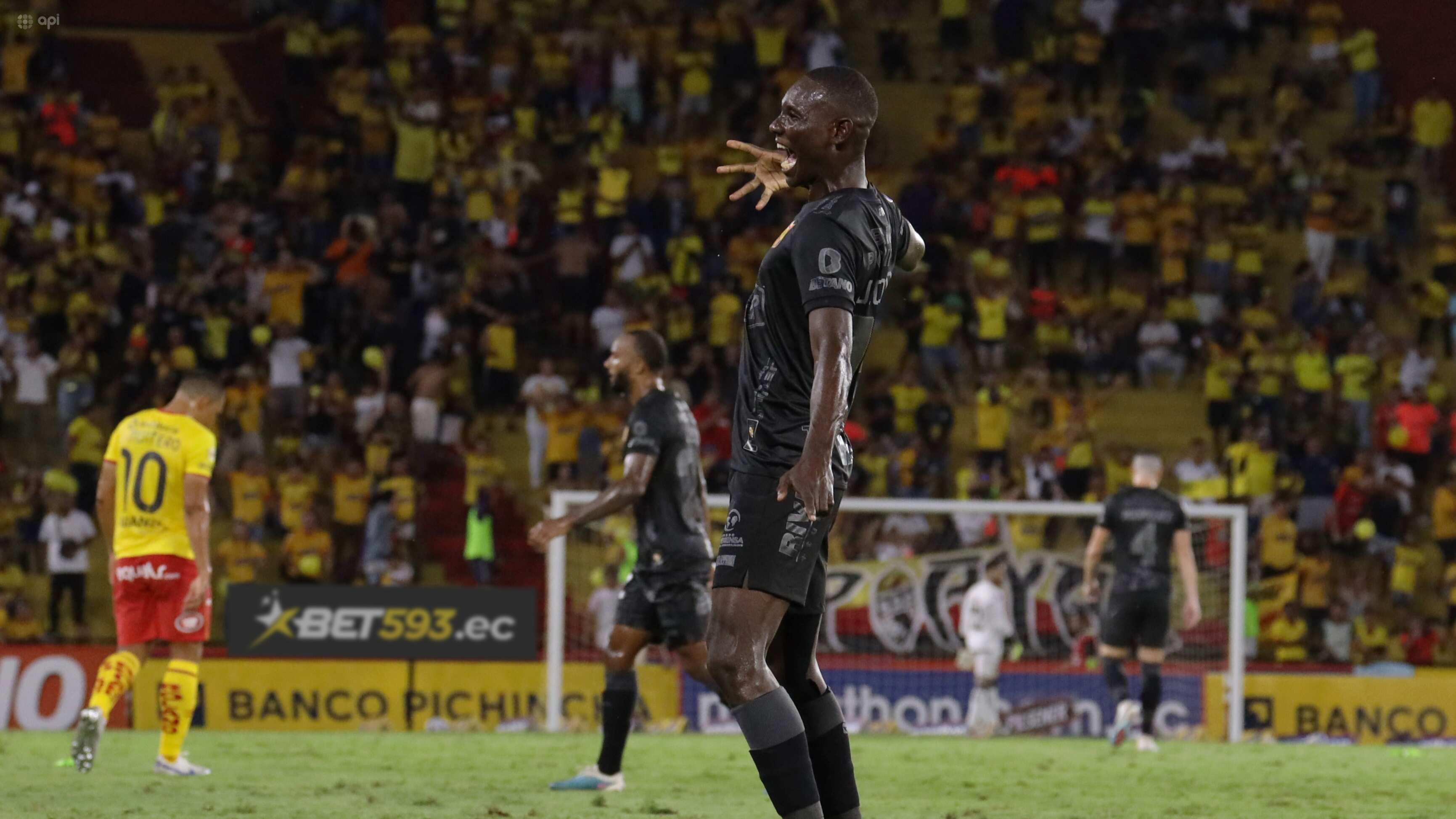 Celebración de Janner Corozo