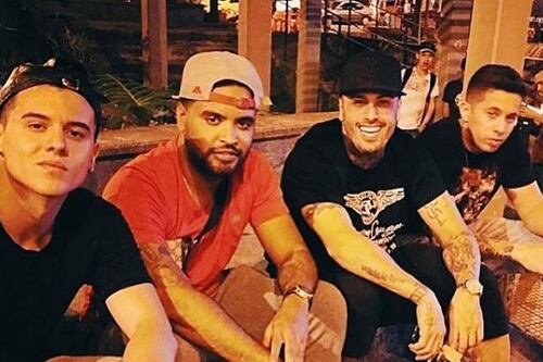 Reggaetonero colombiano es acusado de intento de abuso de dos chilenas menores de edad