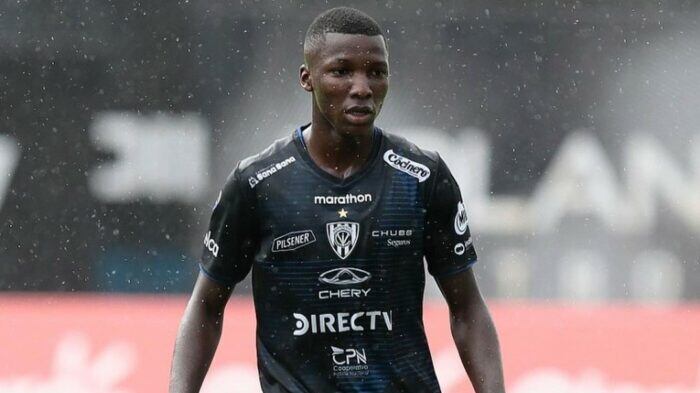 Moisés Caicedo con el IDV