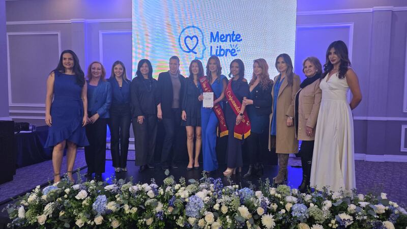 “Mente Libre”: la iniciativa de la reina de San Francisco de Quito para combatir la desnutrición infantil y la salud mental