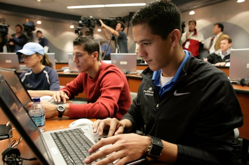 Así puedes postular a las 1.000 becas para maestrías virtuales ofrecidas por el Gobierno de Ecuador