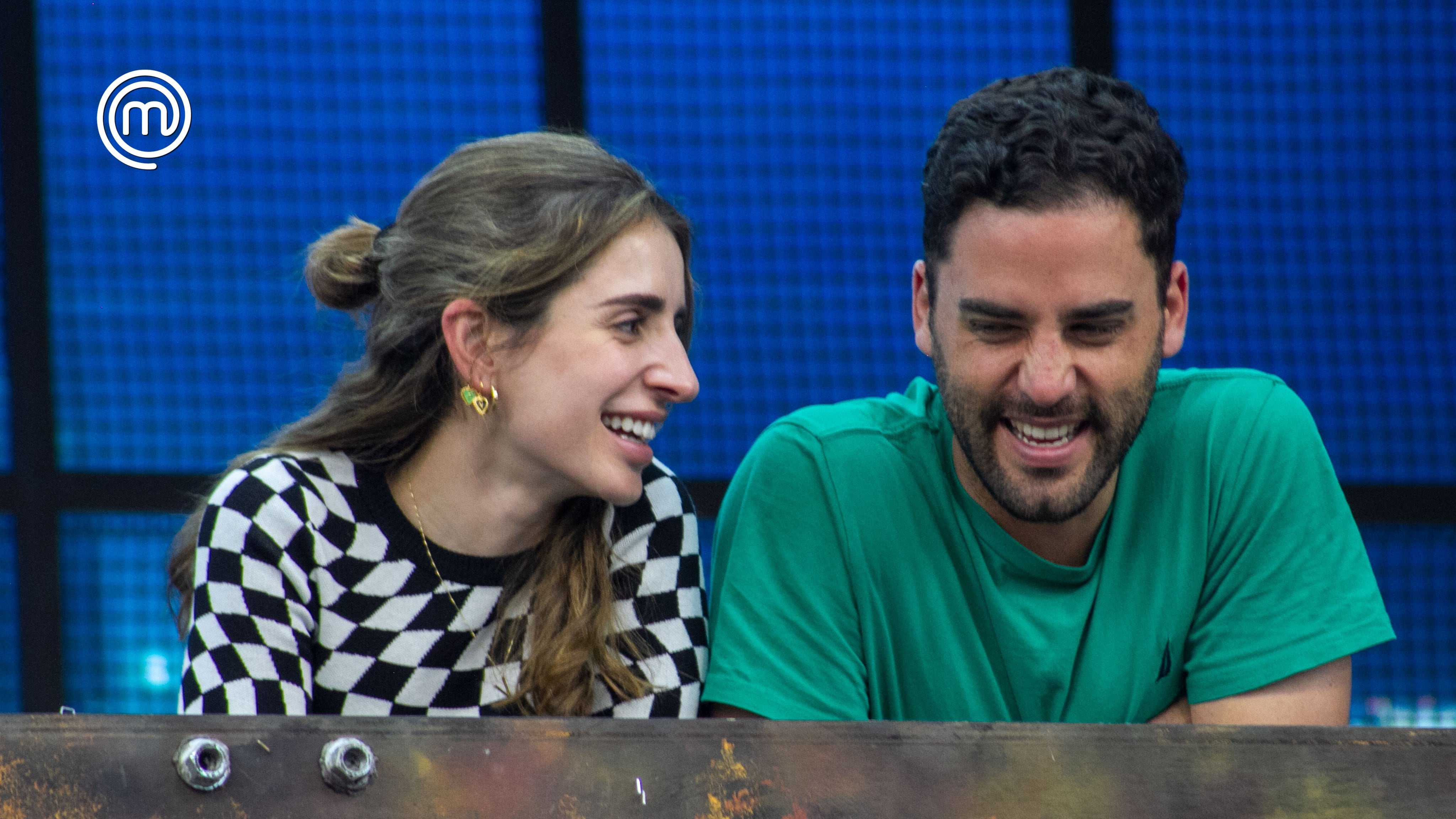 Victoria y Santiago se dejaron ver más cariñosos que nunca