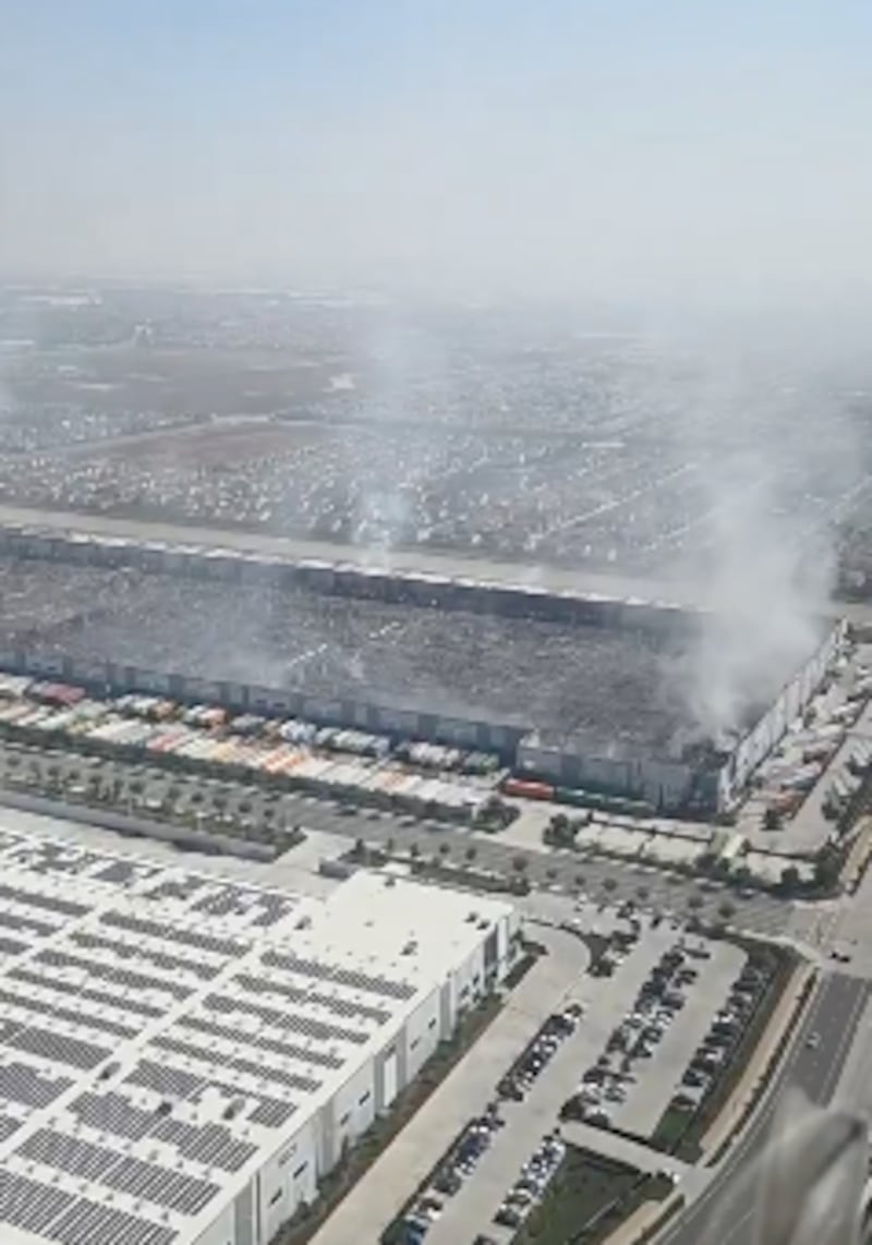 empleado incendia almacén