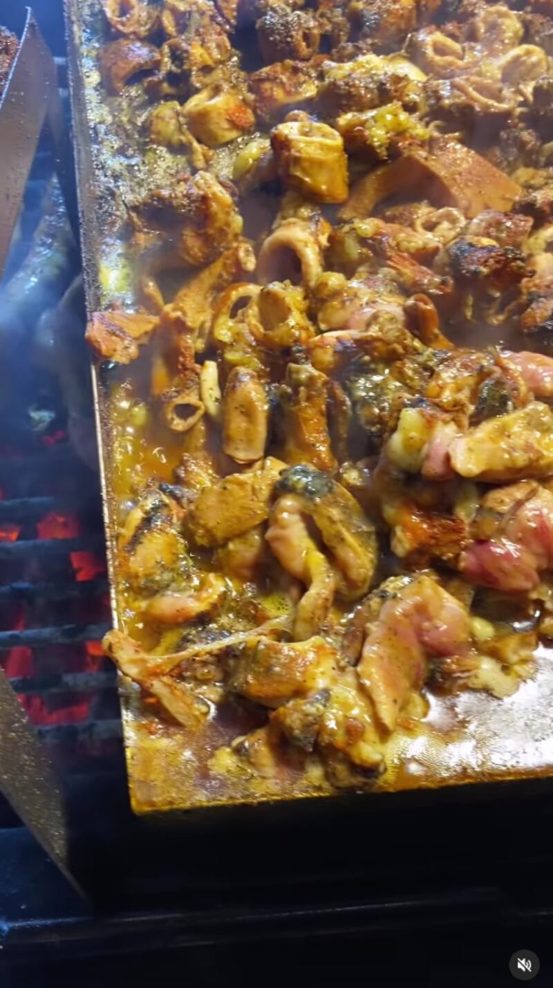 Tripa mishqui en la Floresta