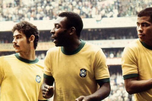 Pelé ¿Cuáles fueron sus clubes y títulos más importantes?