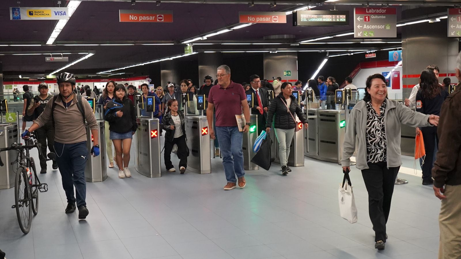 Metro de Quito registra incremento de viajes en medio de reportes por disponibilidad de combustible Foto: Cortesía Metro de Quito